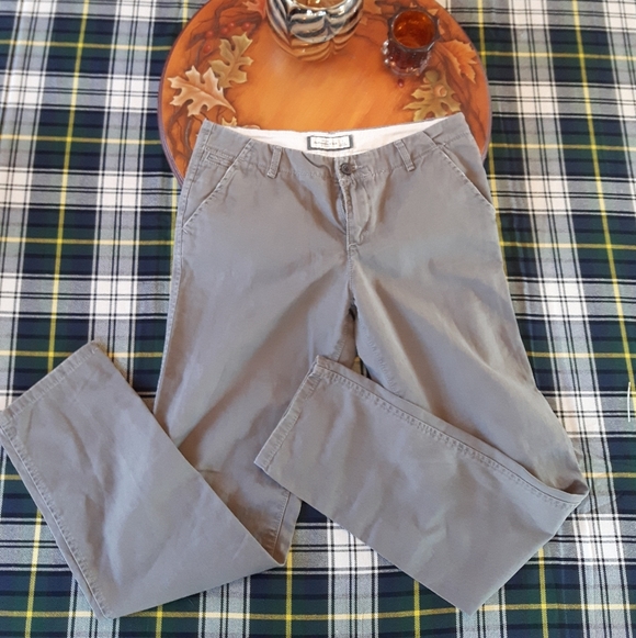 Size 4 Abercrombie & Fitch New York khakis - Picture 2 of 11